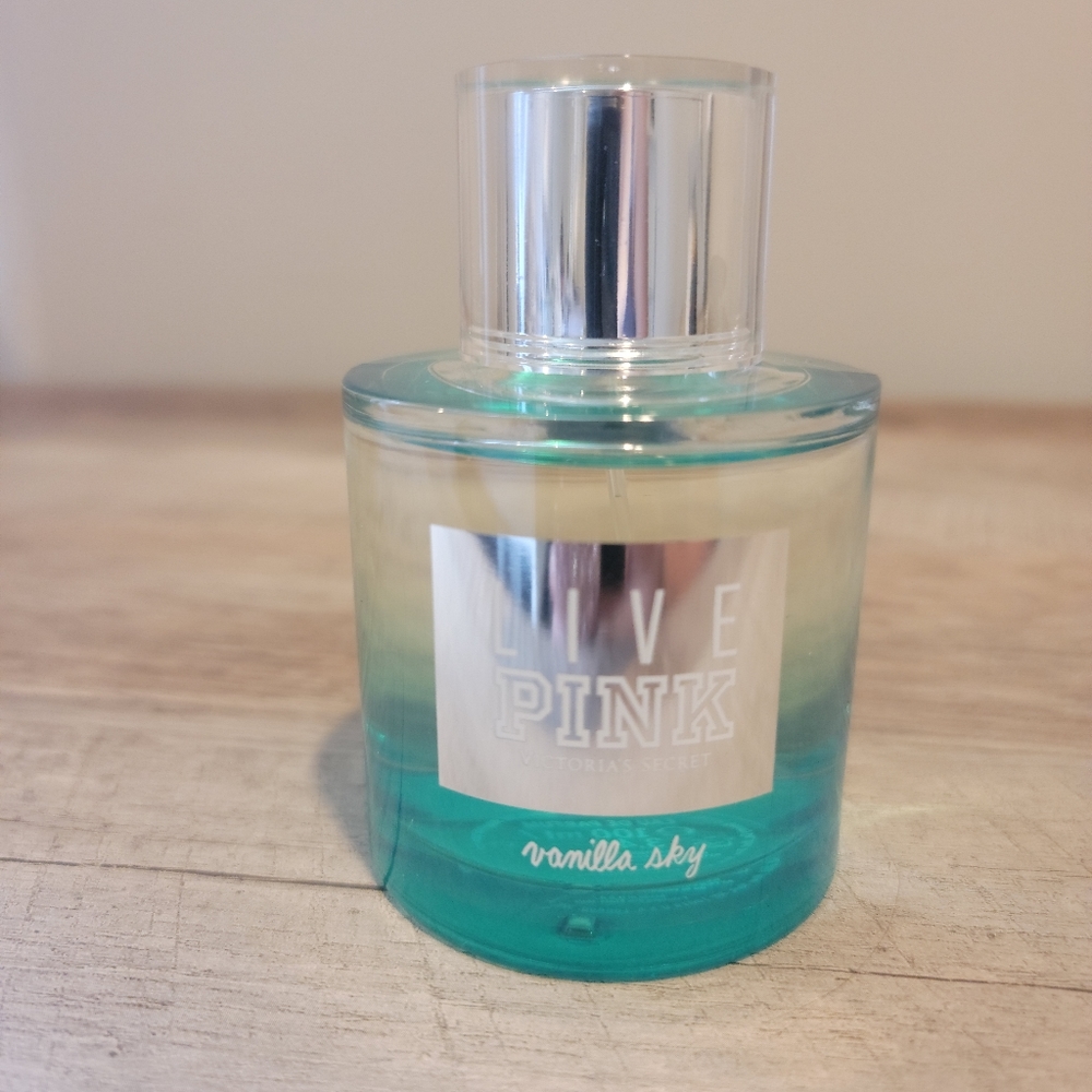 LIVE PINK Vanilla Sky EDP Perfume